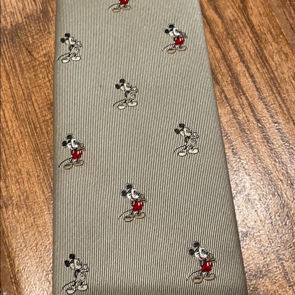 Mickey tie - Picture 2 of 3